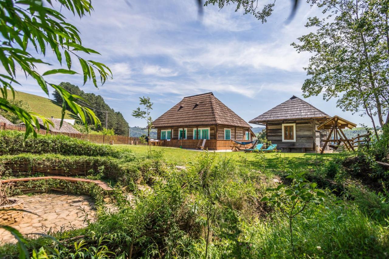 Hygge Hut Villa Vama  Exterior photo